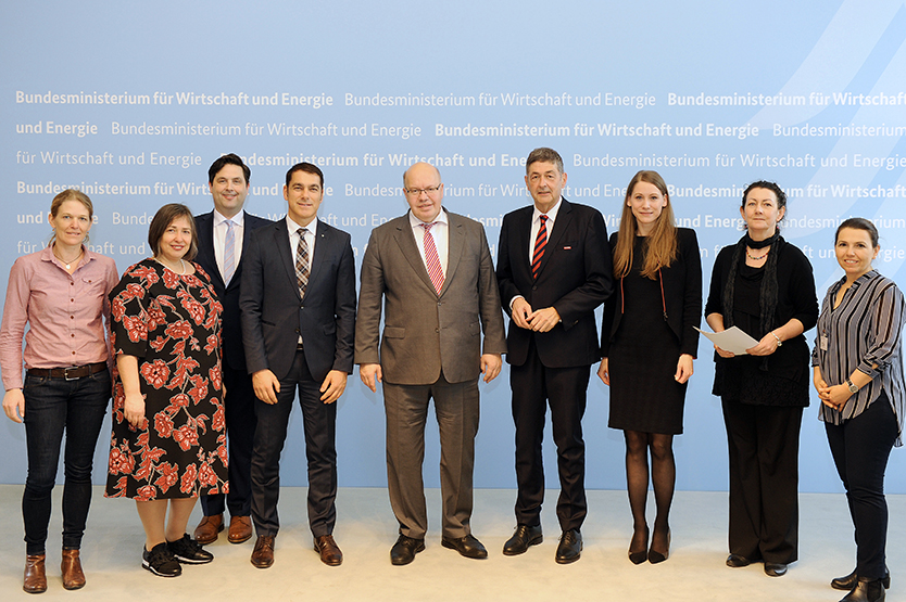 Bundesminister Peter Altmaier mit den Mitgliedern der Arbeitsgruppe "Fachkräfte" des Mittelstandsbeirates des BMWi