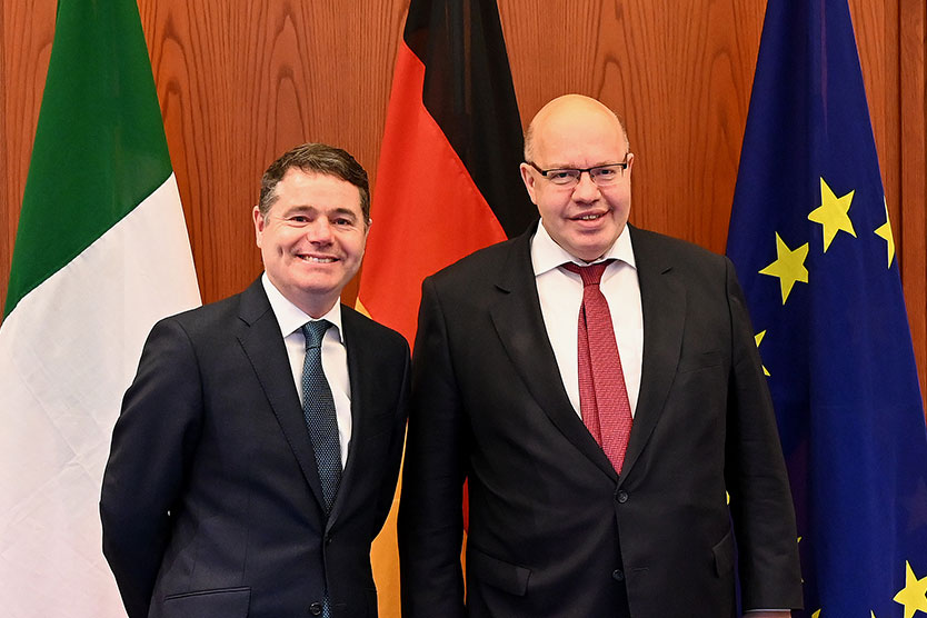 Bundeswirtschaftsminister Peter Altmaier (rechts) und der irische Finanzminister Paschal Donohoe (links)