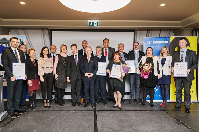 On 7.3, the bilateral chamber of commerce in Croatia awarded the AHK vocational training award for the first time, sponsored by the German Embassy in Zagreb and the Ministry of Science and Education of the Republic of Croatia.