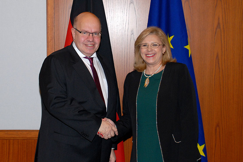 Le ministre fédéral Peter Altmaier et Corina Creţu, commissaire européenne à la politique régionale 